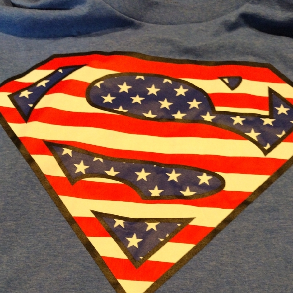 DC Comics Fun And Classic Superman Blue T-Shirt - Picture 3 of 4